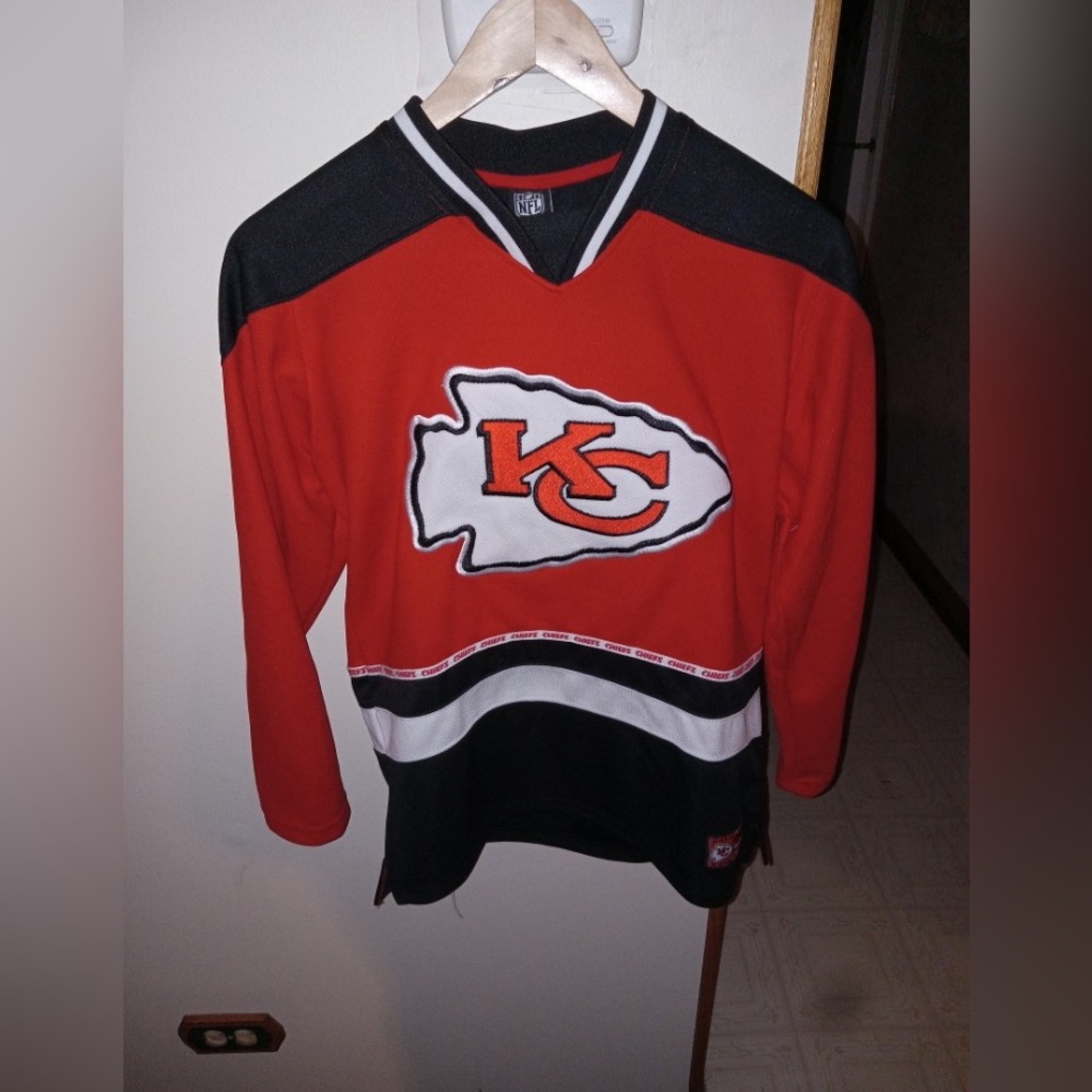 Kansas City Chiefs NFL brand youth hockey style jersey M 10/12
